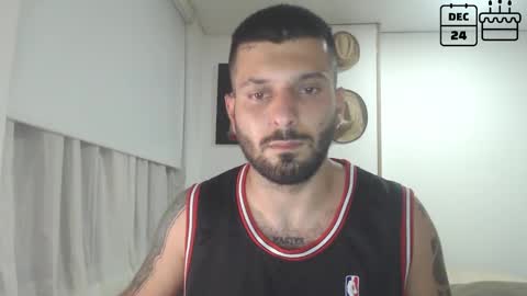 Snapshot of masterofinfatuation chatting on 12.23.24   online show from 12.23.24