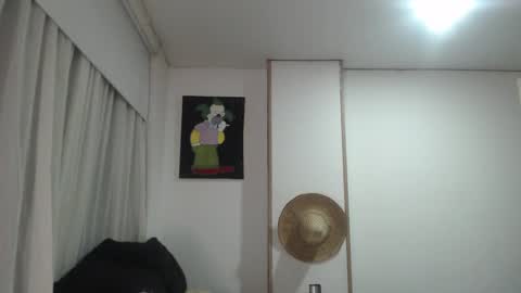 Snapshot of masterofinfatuation chatting on 01.08.25   online show from 01.08.25