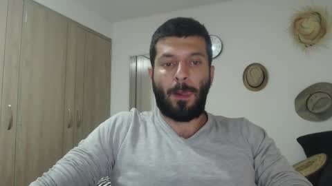 Snapshot of masterofinfatuation chatting on 01.15.25   online show from 01.15.25