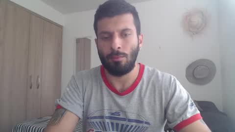 Snapshot of masterofinfatuation chatting on 01.17.25   online show from 01.17.25