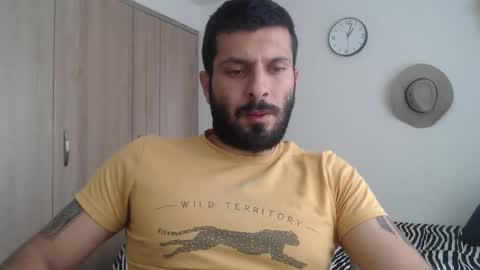 Snapshot of masterofinfatuation chatting on 01.18.25   online show from 01.18.25