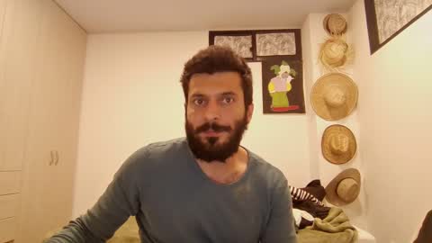 Snapshot of masterofinfatuation chatting on 02.13.25   online show from 02.13.25