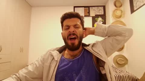 Snapshot of masterofinfatuation chatting on 03.02.25   online show from 03.02.25