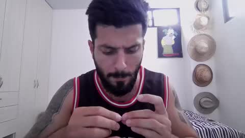 Snapshot of masterofinfatuation chatting on 03.02.25   online show from 03.02.25