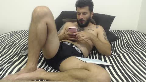 Snapshot of masterofinfatuation chatting on 03.05.25   online show from 03.05.25