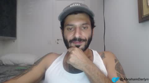 Snapshot of masterofinfatuation chatting on 10.04.25   online show from 10.04.25