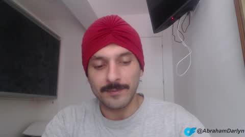 Snapshot of masterofinfatuation chatting on 10.19.25   online show from 10.19.25