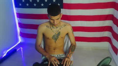 Snapshot of masters_latins chatting on 11.30.25 masters_latins online show from 11.30.25