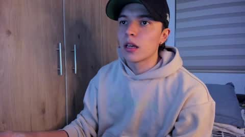 Snapshot of mastrangelo_x chatting on 09.19.25 mastrangelo_x online show from 09.19.25