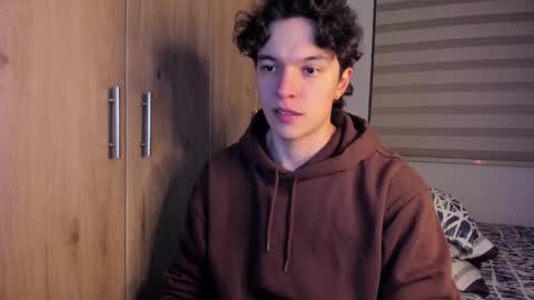 Snapshot of mastrangelo_x chatting on 10.09.25 mastrangelo_x online show from 10.09.25