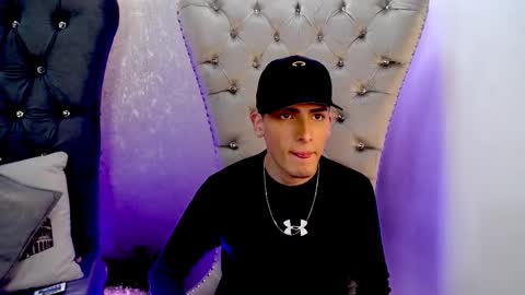 Snapshot of mateo_mitchell chatting on 10.05.25 mateo mitchell online show from 10.05.25