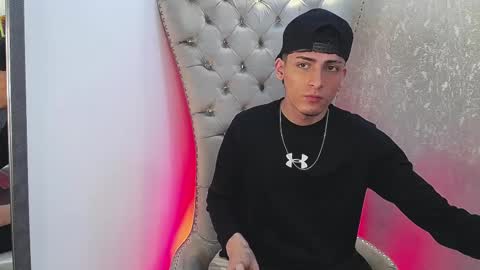 Snapshot of mateo_mitchell chatting on 10.14.25 mateo mitchell online show from 10.14.25