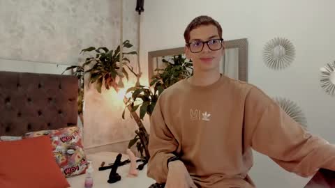 Mateo online show from 02.07.25