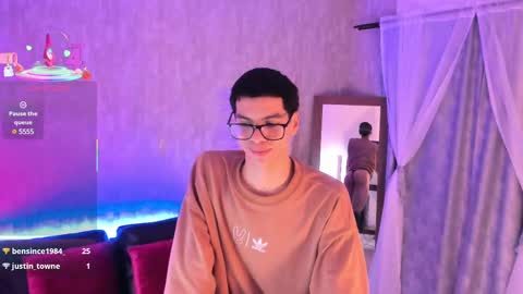 Mateo online show from 03.10.25