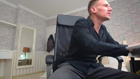Snapshot of mateobenjamin chatting on 12.06.24 MateoBenjamin online show from 12.06.24