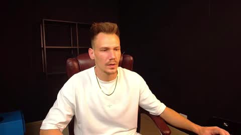 Snapshot of mateobenjamin chatting on 12.08.24 MateoBenjamin online show from 12.08.24