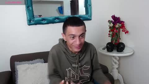 Snapshot of mateocruz_ chatting on 10.22.25 Mateo online show from 10.22.25