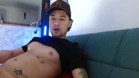 STRURIBE ON INSTAGRAM online show from 02.10.26