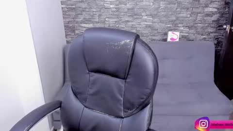 Snapshot of mathew_wolf4 chatting on 09.10.25 Mathew Independent model online show from 09.10.25