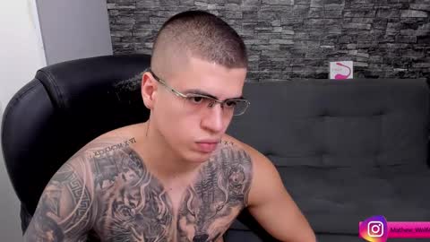 Snapshot of mathew_wolf4 chatting on 09.25.25 Mathew Independent model online show from 09.25.25