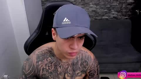 Snapshot of mathew_wolf4 chatting on 10.09.25 Mathew Independent model online show from 10.09.25