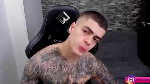 Snapshot of mathew_wolf4 chatting on 10.13.25 Mathew Independent model online show from 10.13.25