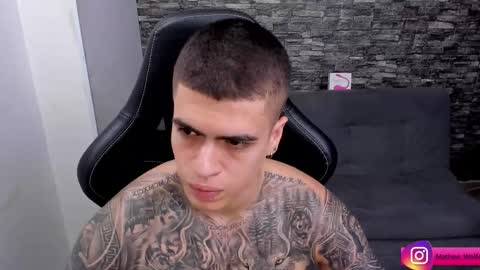 Snapshot of mathew_wolf4 chatting on 10.15.25 Mathew Independent model online show from 10.15.25