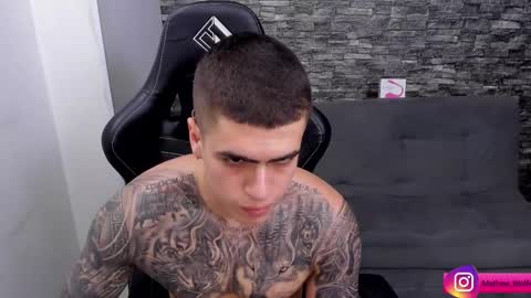 Snapshot of mathew_wolf4 chatting on 10.18.25 Mathew Independent model online show from 10.18.25