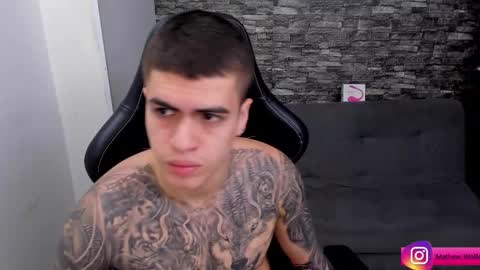 Snapshot of mathew_wolf4 chatting on 10.24.25 Mathew Independent model online show from 10.24.25