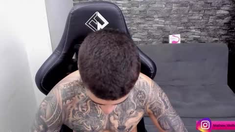 Snapshot of mathew_wolf4 chatting on 10.26.25 Mathew Independent model online show from 10.26.25