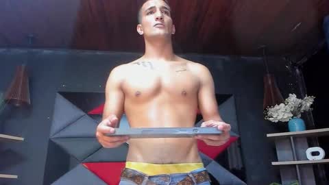 Snapshot of mathews_clark chatting on 10.15.25 mathews_clark online show from 10.15.25