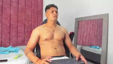 mathias cocks online show from 12.04.24
