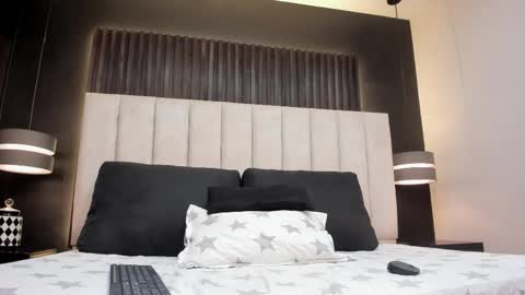 Snapshot of mathilda_liz chatting on 09.23.25 mathilda_liz online show from 09.23.25