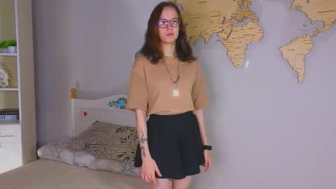 Snapshot of mathildesephton chatting on 10.24.25 mathildesephton online show from 10.24.25