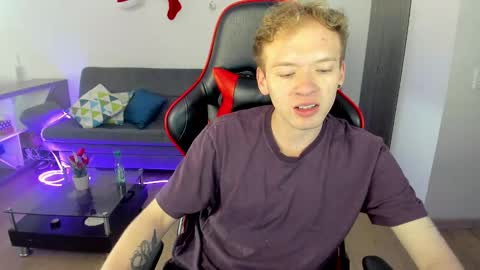 Snapshot of mathwx_ chatting on 12.10.24 Alejandro Alex online show from 12.10.24