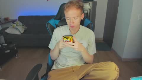 Snapshot of mathwx_ chatting on 01.05.25 Alejandro Alex online show from 01.05.25