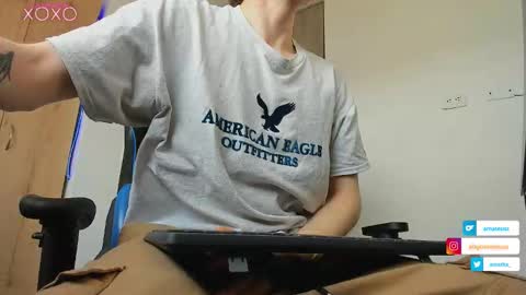 Snapshot of mathwx_ chatting on 10.19.25 Alejandro Alex online show from 10.19.25