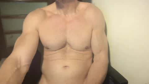 MatiasMatureMuscle online show from 07.12.26