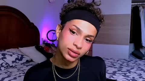 Abby Bella online show from 05.25.26