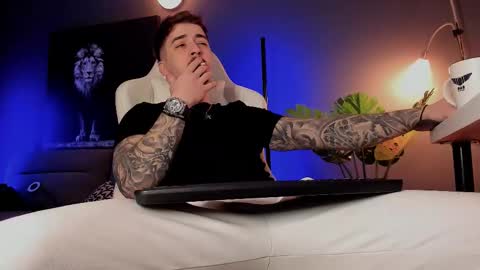 Snapshot of matt_thestud chatting on 02.01.26 Matt online show from 02.01.26