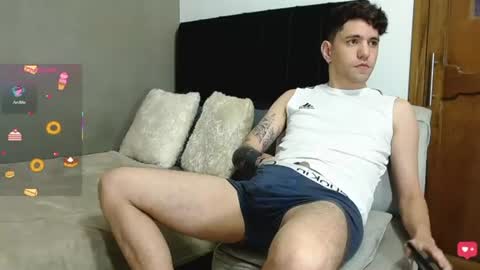 Snapshot of matteo12_ chatting on 06.14.26 ---Matteo--- online show from 06.14.26