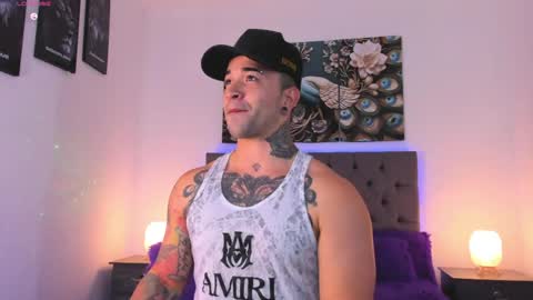 Matthew INDEPENDENT MODEL online show from 04.22.26