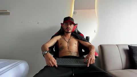 Matthew online show from 01.05.26