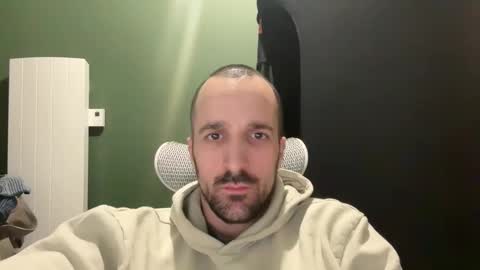 M online show from 01.08.26