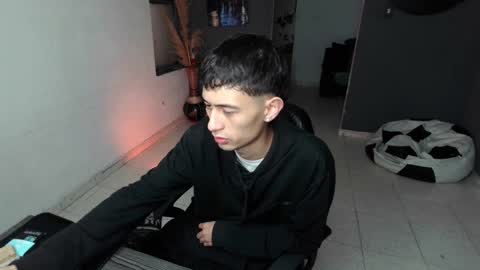 mattias     online show from 02.01.25