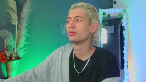 mattias     online show from 10.02.25