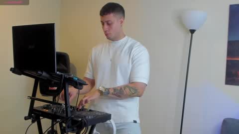 mattsaill_ online show from 09.29.25