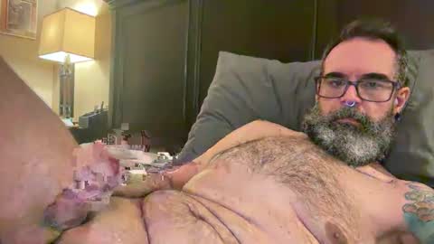 Snapshot of mattybear_76 chatting on 10.19.25 mattybear_76 online show from 10.19.25