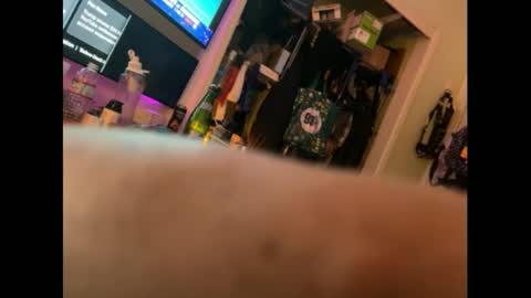 Snapshot of mattyrazz chatting on 09.30.25 NiceBigJuicyHead online show from 09.30.25