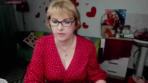 Lana online show from 02.22.25